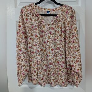 NWT Old Navy White Floral Split Neck Loose Button-Down Shirt in Size XL